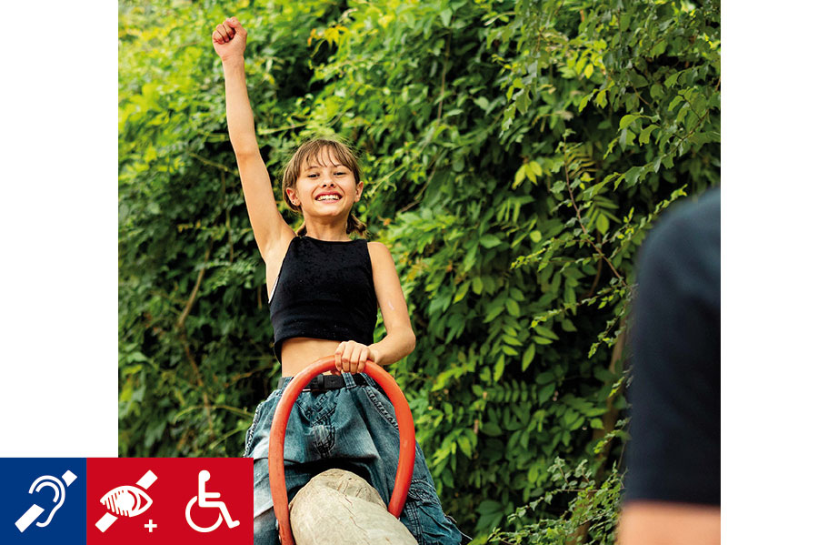 Balançoire décalée pour que les enfants et les adultes jouent ensemble ! - Non adapté handicap moteur - Non adapté handicap visuel