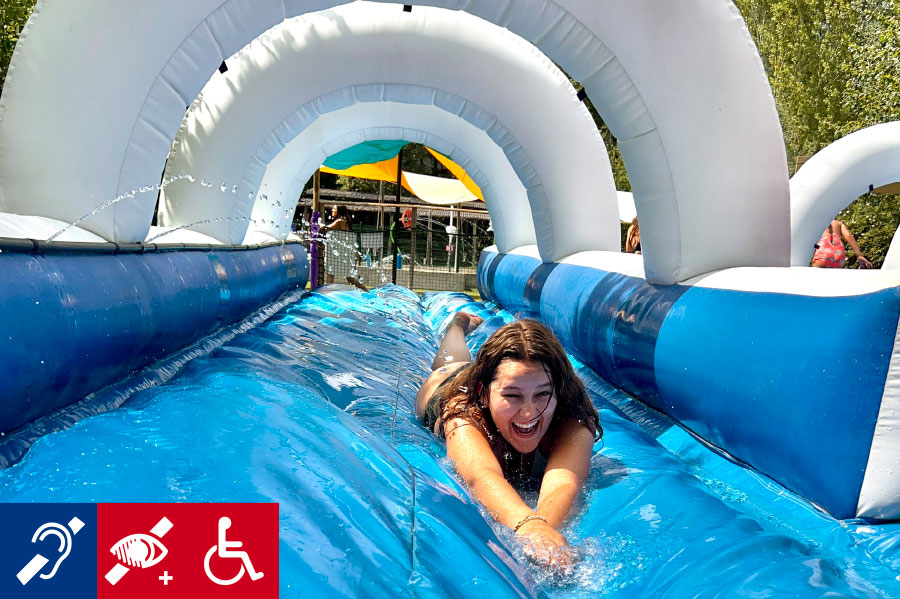 tiens-ton-slip jeu glissade aquatique